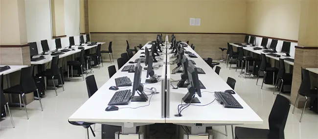 Hiranandani Foundation School Computer Lab