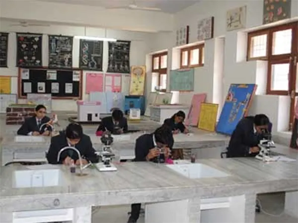 L K Singhania Education Centre Lab Facilities