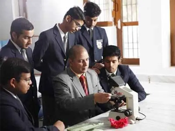 L K Singhania Education Centre Lab Facilities