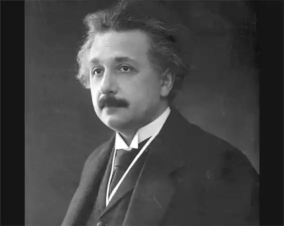 Albert Einsteinn